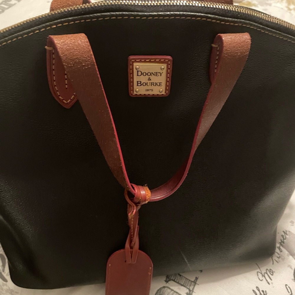 Dooney & Bourke Bag